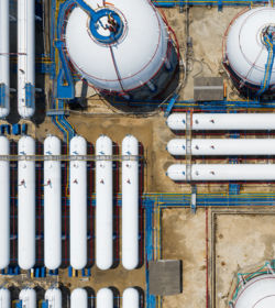 Flüssiggasbehälter, Tanks (C) Shutterstock, Avigator Fortuner