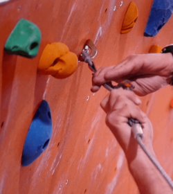 Künstliche Kletterwände - TÜV AUSTRIA-geprüft (C) TÜV AUSTRIA, Georg Trummer